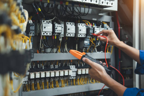 Best Local Electrician Companies  in Eastpointe, MI